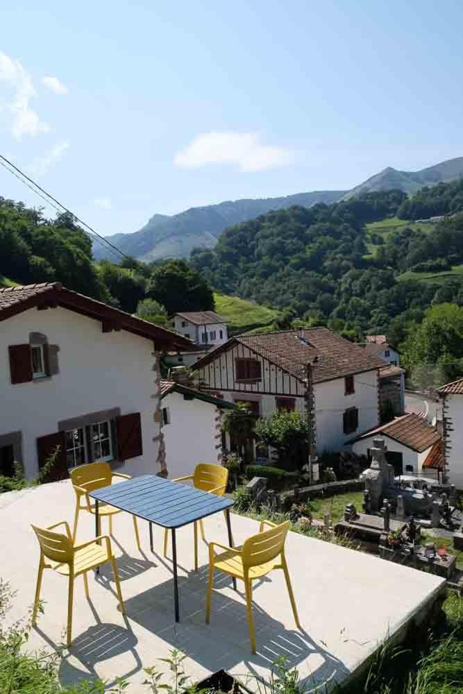 Logis Hotel Erreguina Banca Exterior foto